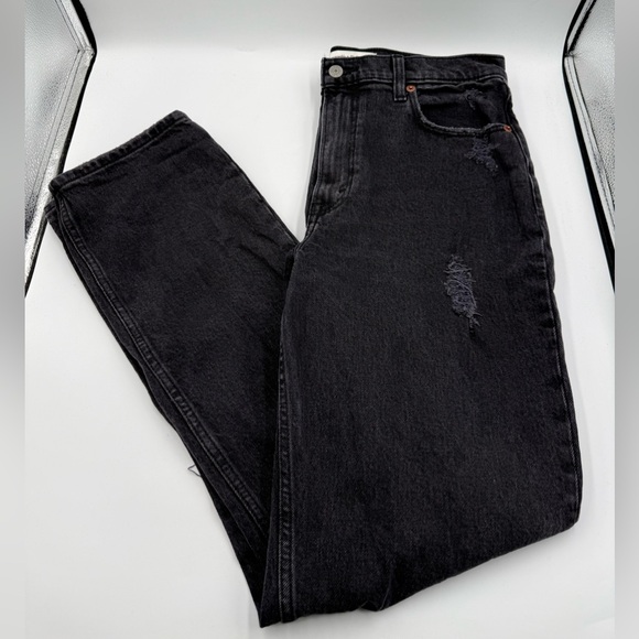 Abercrombie & Fitch 90s Straight Ultra High Rise Ripped Jeans - Picture 3 of 8